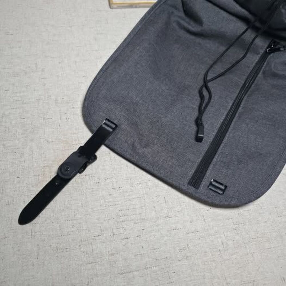 Stormtech Gray Backpack Rucksack Buckle/Drawstring/Zip Adjustable Strap Lined - Picture 6 of 6